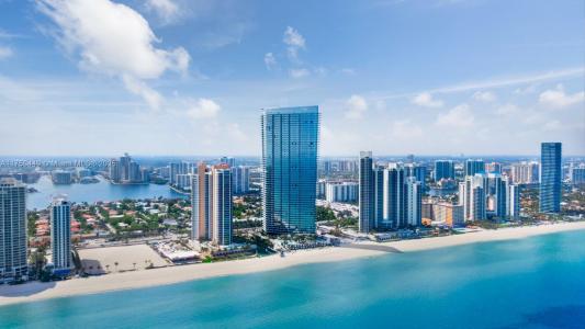 18975 SE Collins Ave 3405, Sunny Isles Beach, Florida 33160, USA