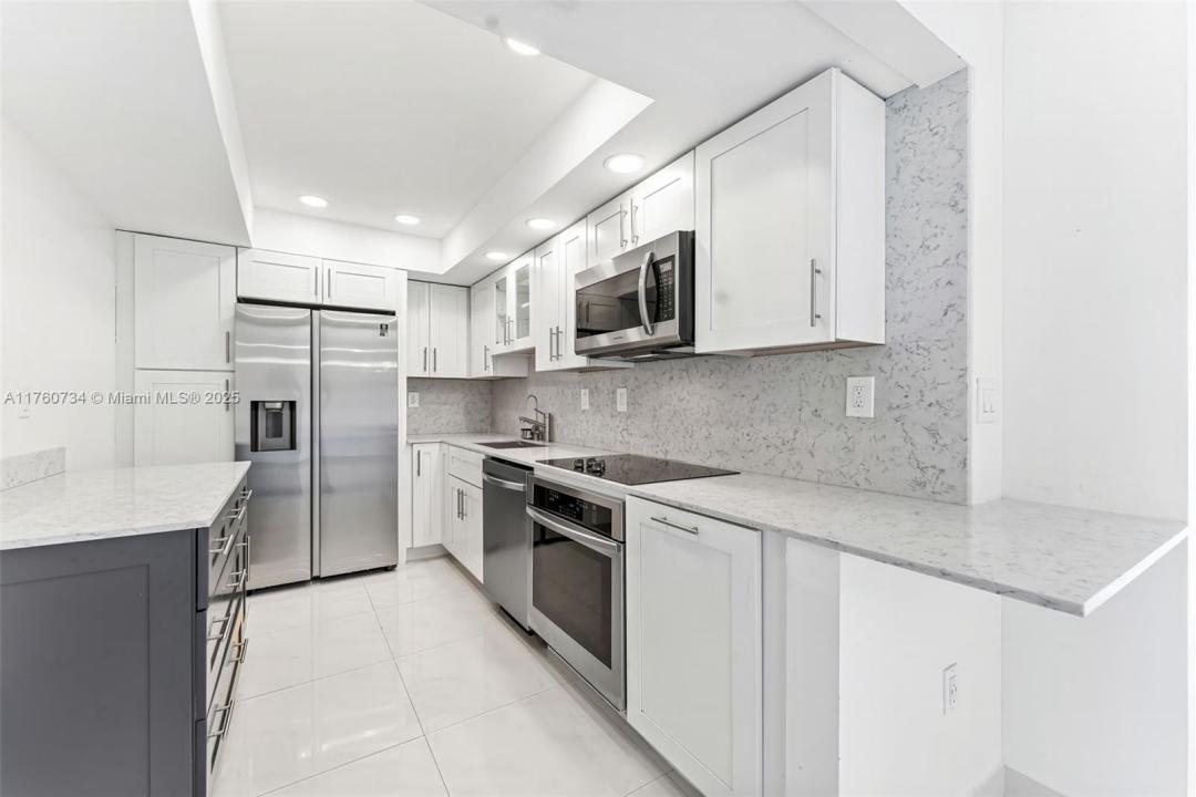 3701 N Country Club Dr 1206, Aventura, Florida 33180, USA