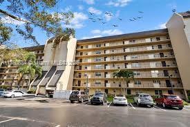 3300 W Rolling Hills Cir 401, Davie, Florida 33328, USA