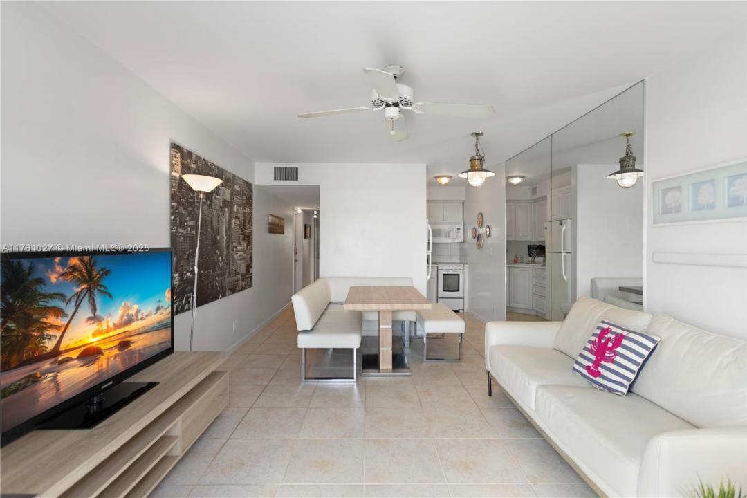 1435 SE 15th St 103, Fort Lauderdale, 佛羅里達州 33316, 美國