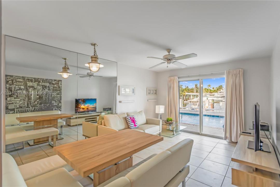 1435 SE 15th St 103, Fort Lauderdale, 佛羅里達州 33316, 美國