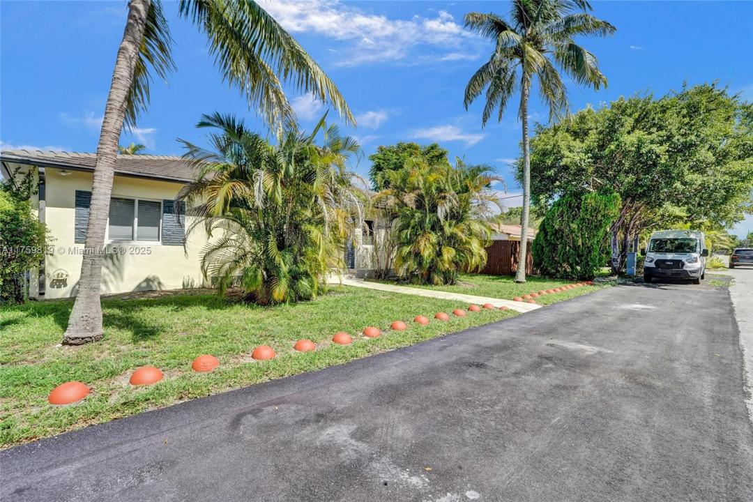 12055 NE 9th Ave, Biscayne Park, فلوريدا 33161, الولايات المتحدة