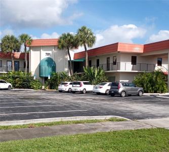 701 Northlake Blvd 201, North Palm Beach, Florida 33408, USA