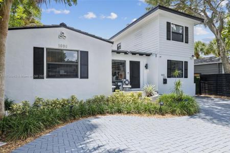 1606 SE 1st St, Fort Lauderdale, Florida 33301, USA