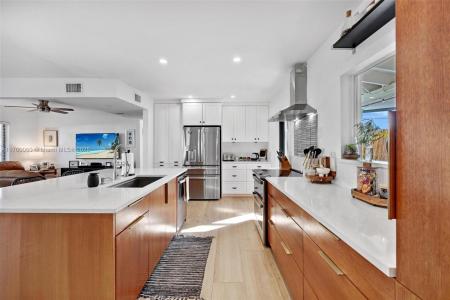 1114 SW 19th St, Fort Lauderdale, Florida 33315, USA