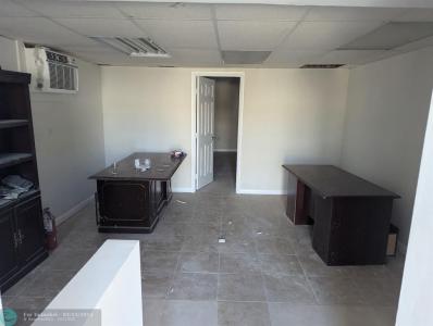 517 NE 2nd Ave Bay # 1, Hallandale Beach, فلوريدا 33009, الولايات المتحدة