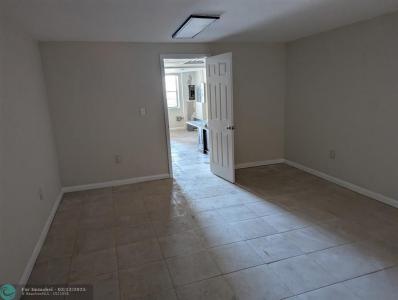 517 NE 2nd Ave Bay # 1, Hallandale Beach, فلوريدا 33009, الولايات المتحدة
