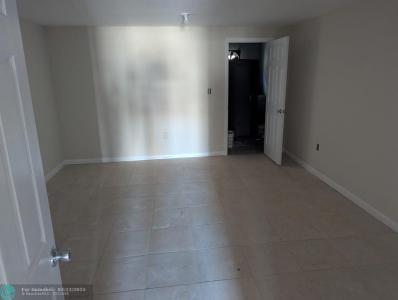 517 NE 2nd Ave Bay # 1, Hallandale Beach, فلوريدا 33009, الولايات المتحدة