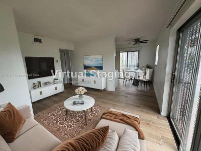 1126 SW 3rd St 3, Miami, Florida 33130, USA