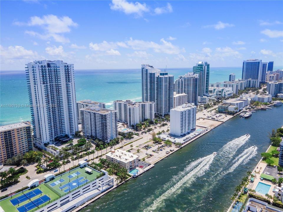 2751 S Ocean Dr 708S, Hollywood, פלורידה 33019, ארצות הברית של אמריקה 