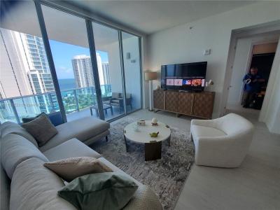 17550 COLLINS 1402, Sunny Isles Beach, Florida 33160, USA