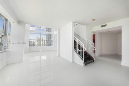 1395 Brickell Ave 3401, Miami, Florida 33131, USA