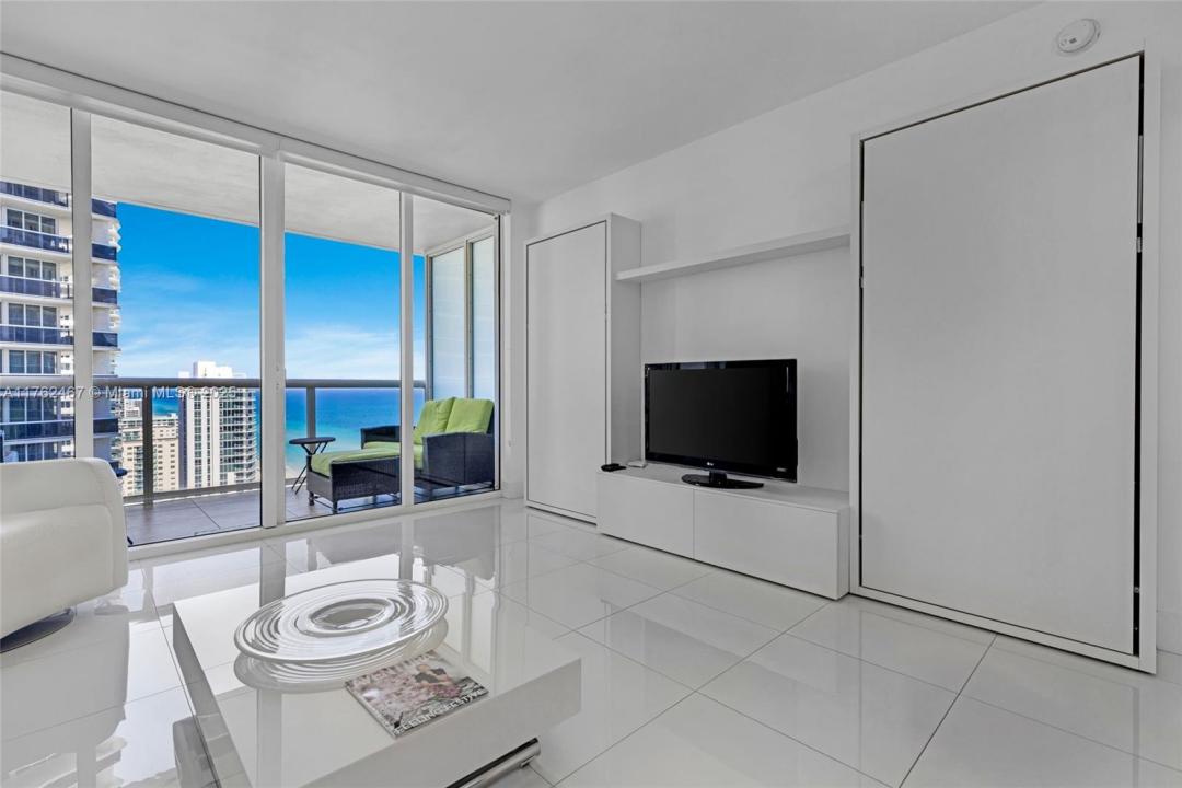 1830 S Ocean Dr 2609, Hallandale Beach, Florida 33009