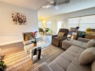 850 SW 133rd Ter 213B, Pembroke Pines, Florida 33027, USA