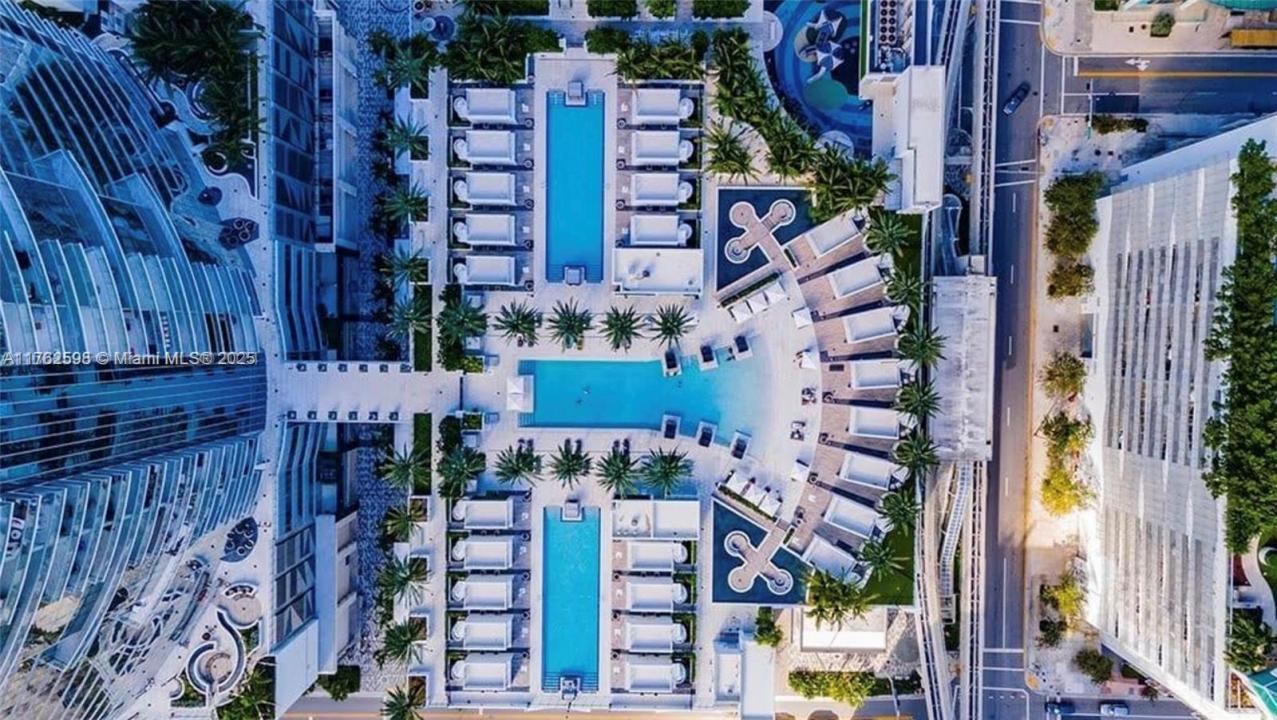 851 NE 1st Ave 904, Miami, Florida 33132, HOA KỲ