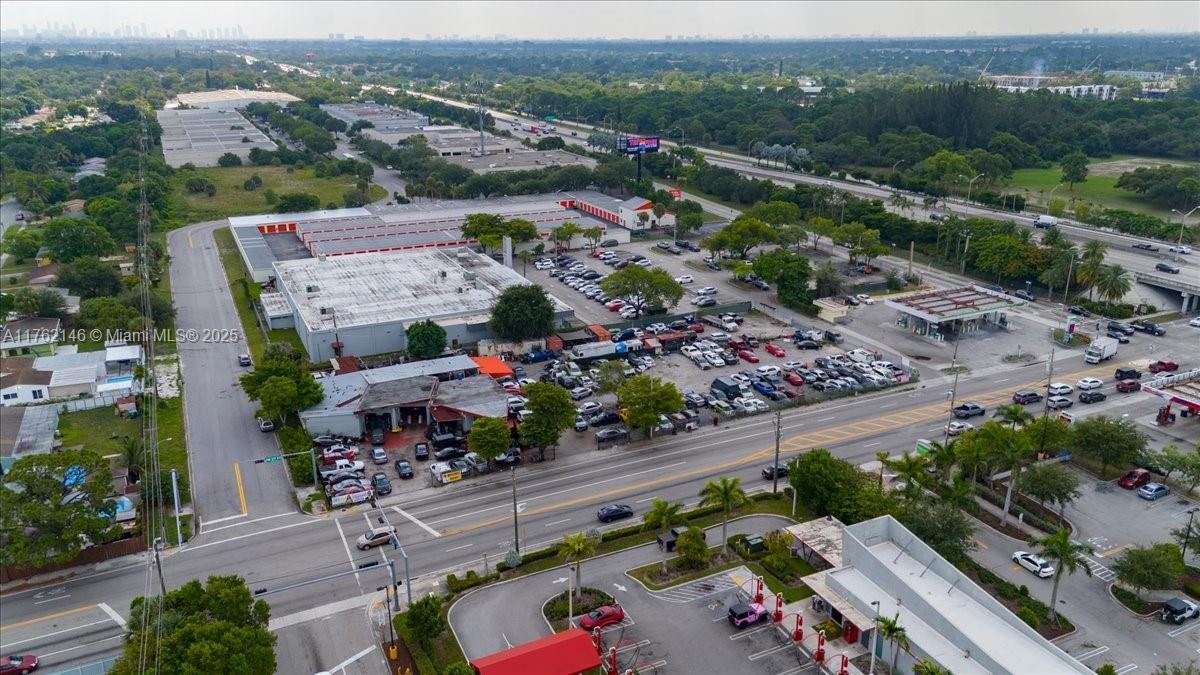 16855 NW 37th Ave, Miami Gardens, Flórida 33056, Estados Unidos