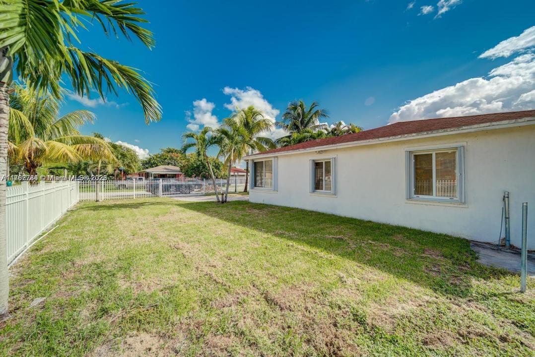 442 NW 100th St, Miami, Floride 33150, États-Unis
