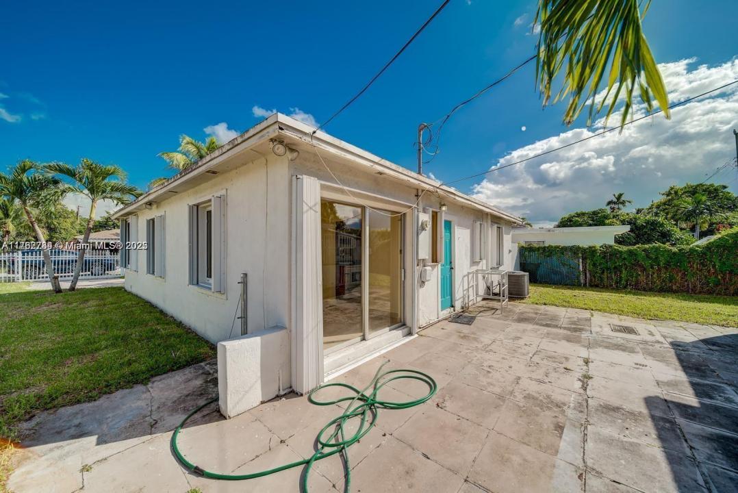 442 NW 100th St, Miami, Floride 33150, États-Unis