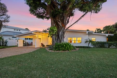 181 Beacon Lane, Jupiter Inlet Colony, Jupiter Inlet Colony, Florida 33469