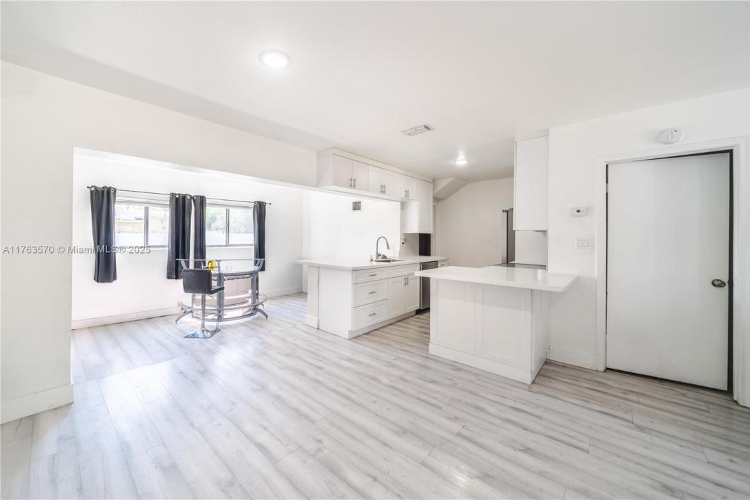 7450 Hope St, Hollywood, Florida 33024, HOA KỲ