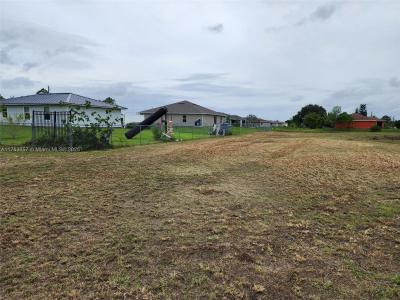 3807 24th ST W, Lehigh Acres, Florida 33971, USA