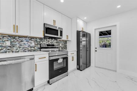 3837 NE 16th Ter, Pompano Beach, Florida 33064, USA