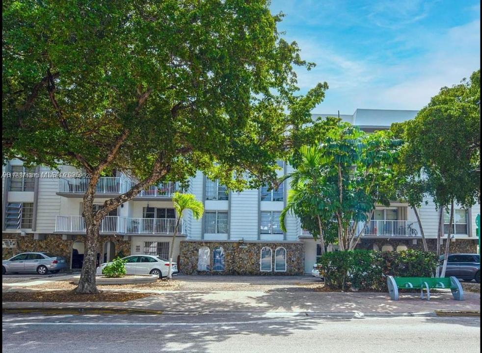 1220 71st St 35, Miami Beach, Florida 33141