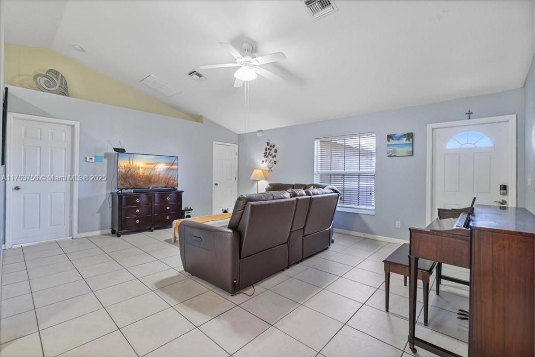 1405 SW 9 Ave, Cape Coral, Floride 33991, États-Unis