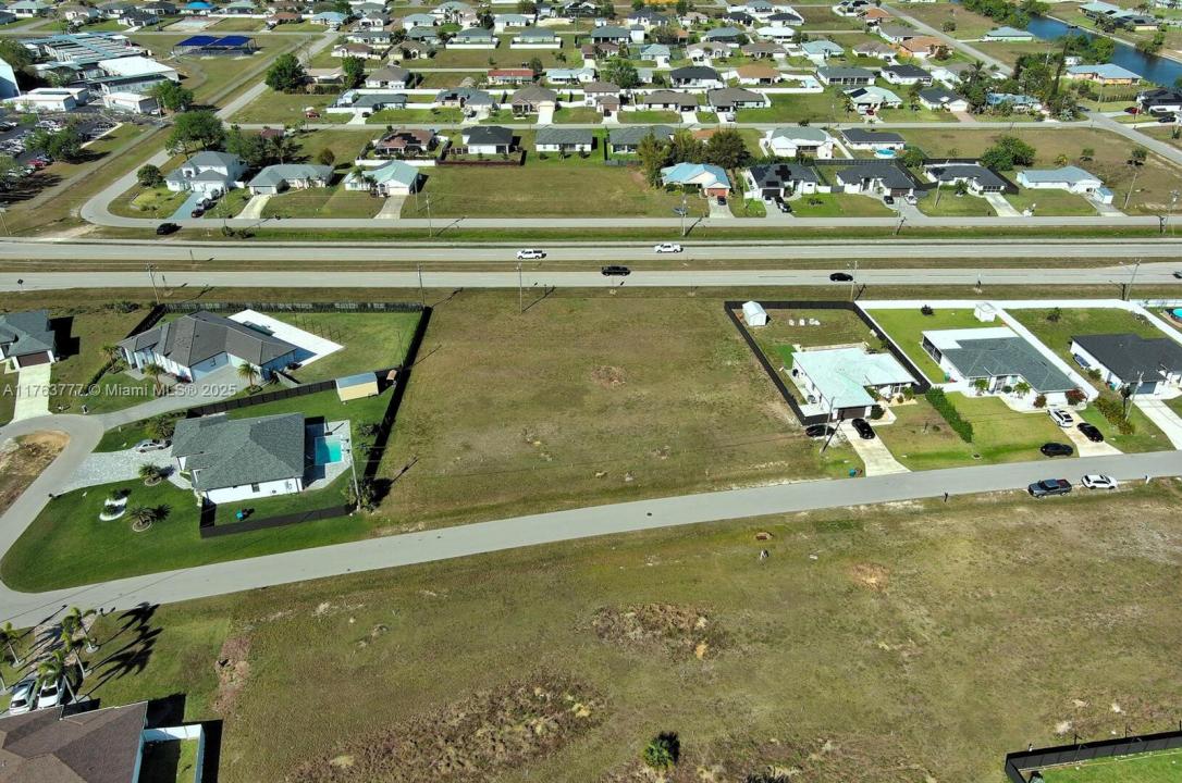 454 & 460 NE Juanita Pl, Cape Coral, Floride 33909, États-Unis