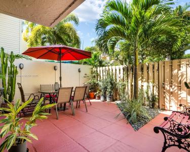 614 Executive Center Dr 102, West Palm Beach, Florida 33401, USA