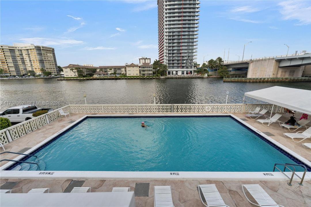 1817 S Ocean Dr 827, Hallandale Beach, فلوريدا 33009, الولايات المتحدة