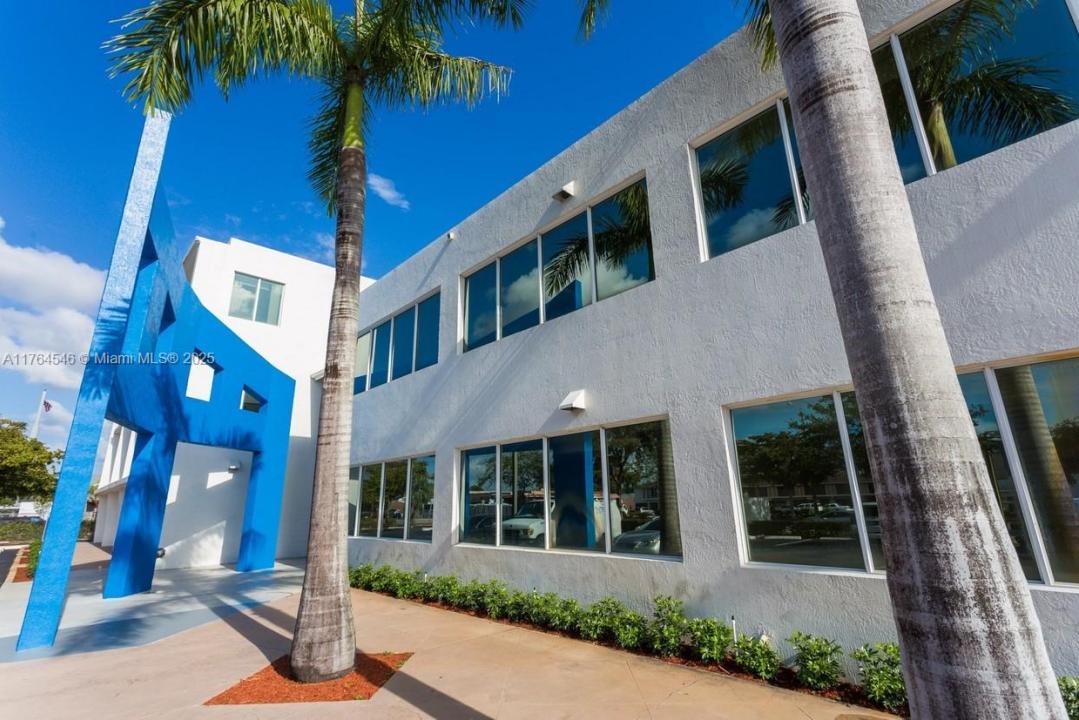 3521 W Broward Blvd 208, Lauderhill, フロリダ 33312, アメリカ合衆国