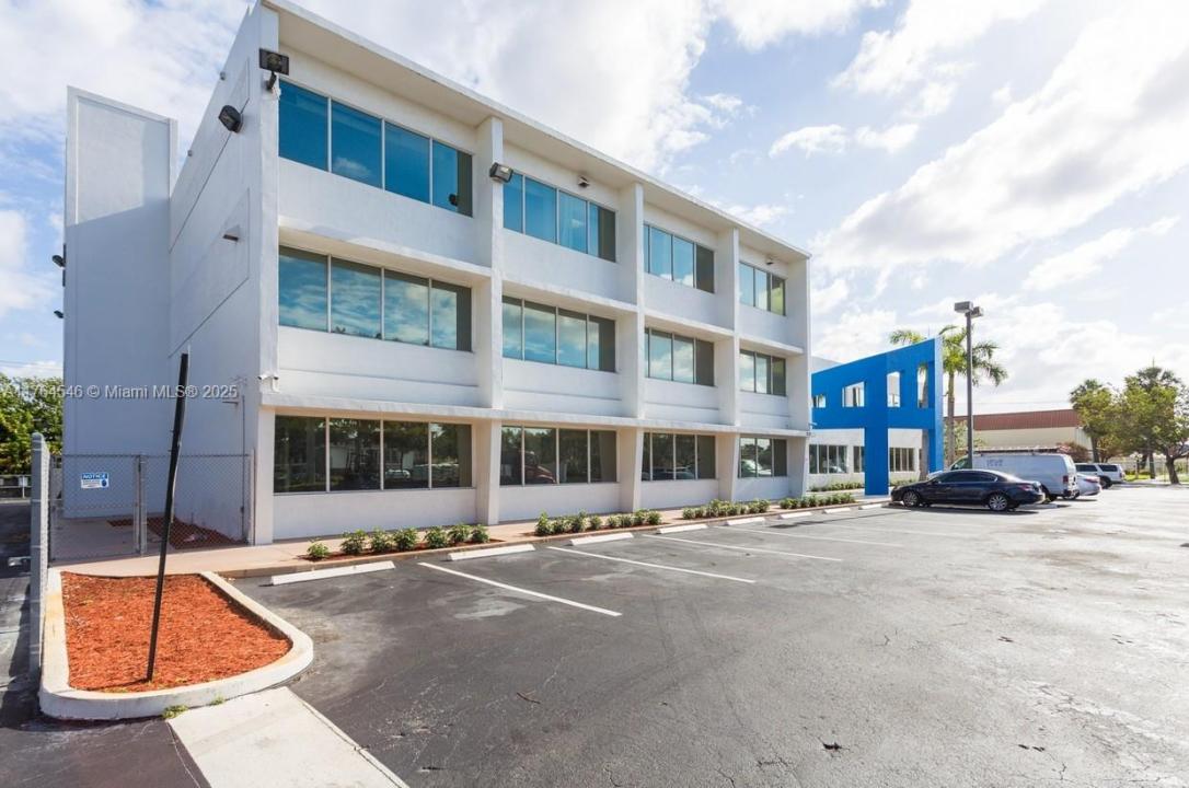 3521 W Broward Blvd 208, Lauderhill, フロリダ 33312, アメリカ合衆国