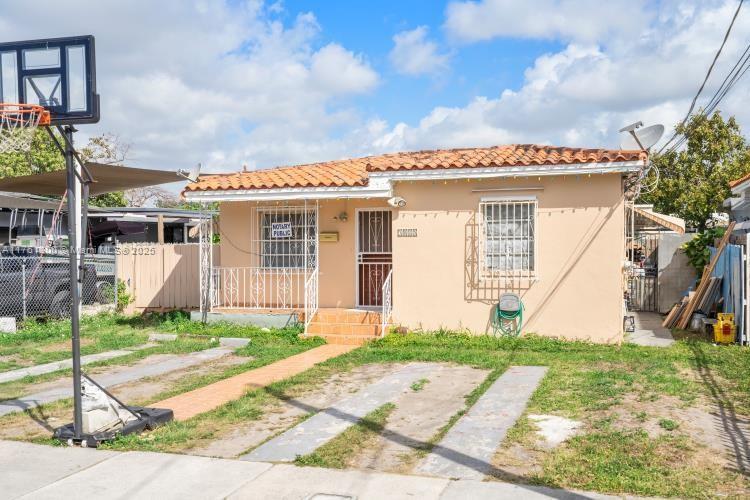 3025 NW 18th St, Miami, פלורידה 33125, ארצות הברית של אמריקה