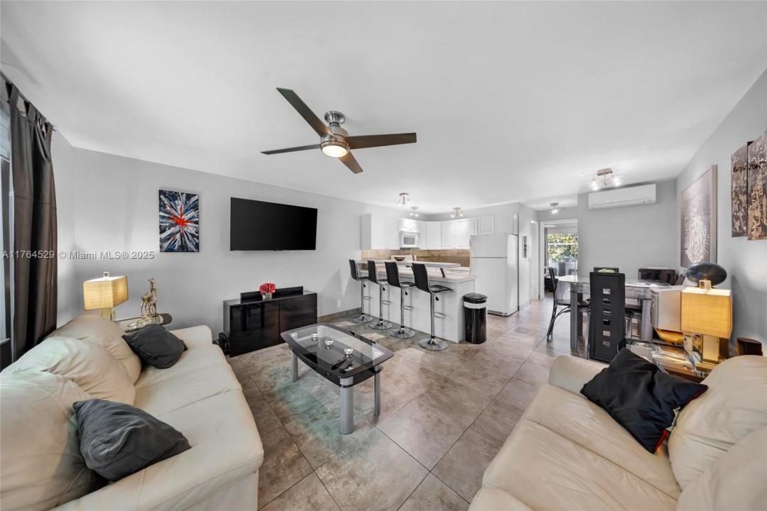 15610 NE 6th Ave 26C, Miami, Florida 33162, Stati Uniti