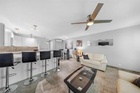 15610 NE 6th Ave 26C, Miami, Florida 33162, USA