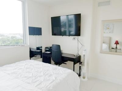 1871 NW S River Dr 1205, Miami, Florida 33125, USA