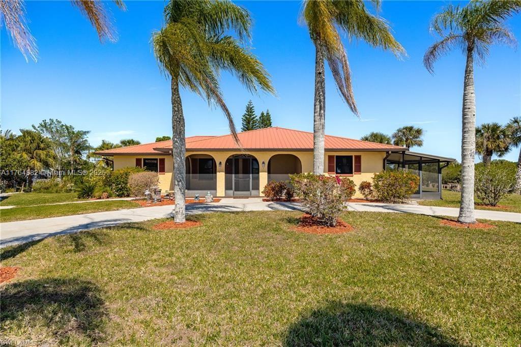 1107 E Anchor Lane, Moore Haven, Florida 33471