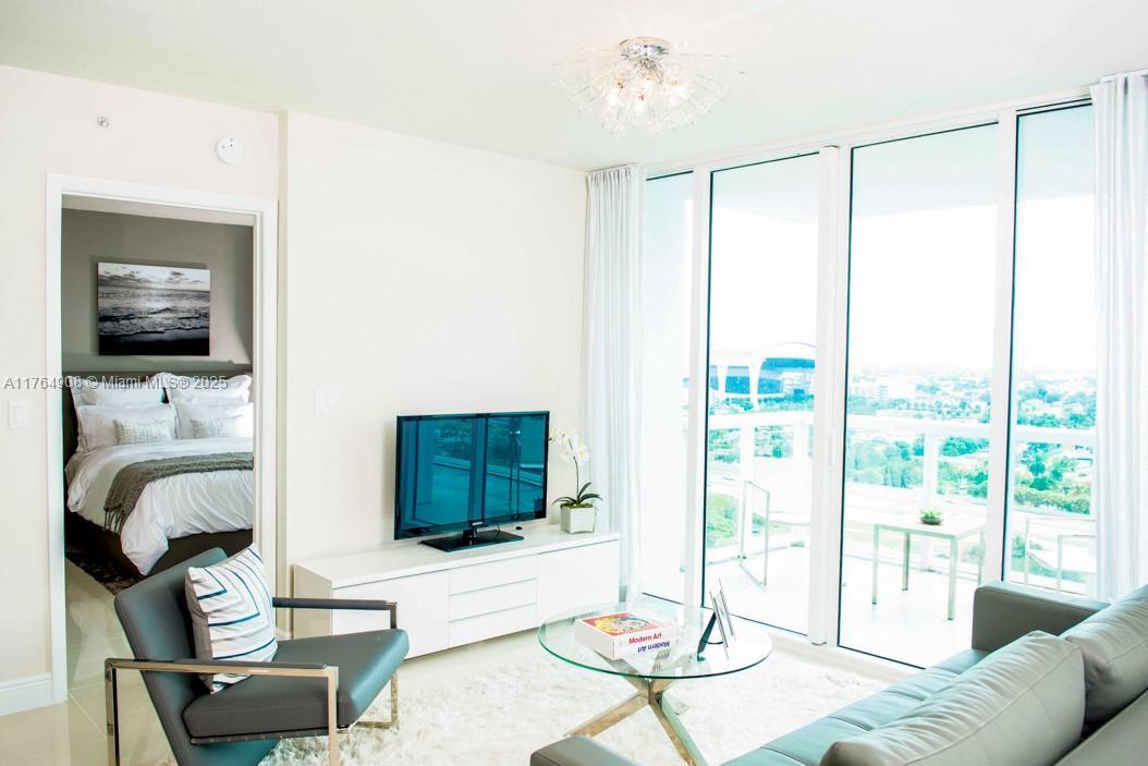 1871 NW S River Dr 1502, Miami, Florida 33125