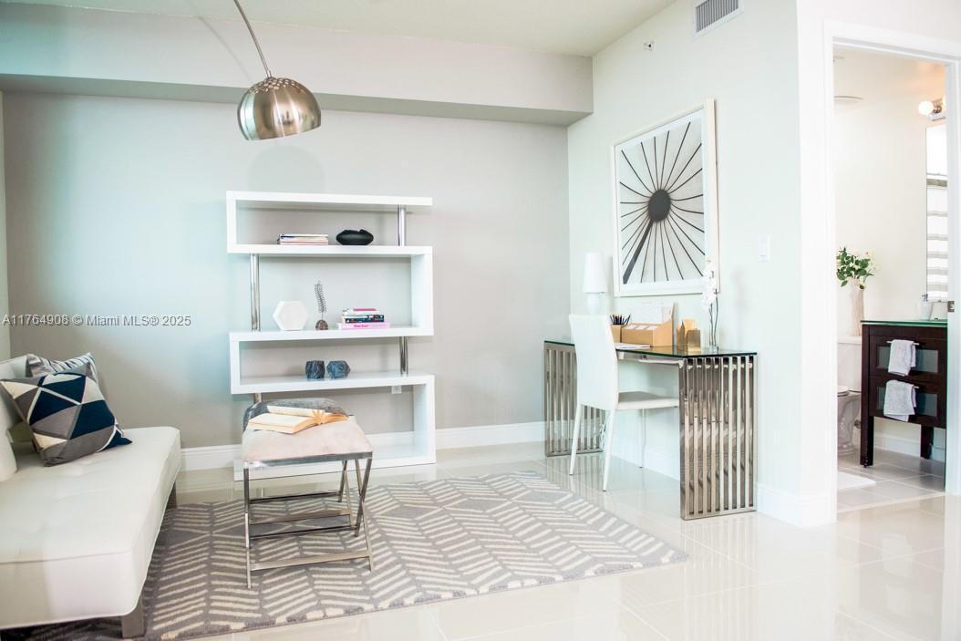 1871 NW S River Dr 1502, Miami, Florida 33125