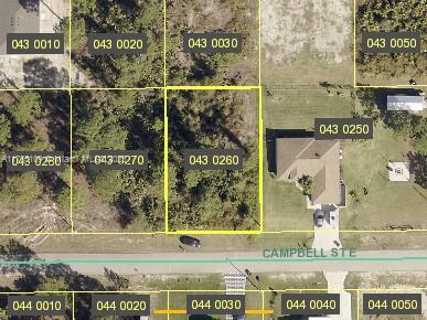 851 Campbell St E, Lehigh Acres, Floride 33974, États-Unis