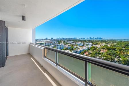 2555 Collins Ave 2104, Miami Beach, Florida 33140, USA