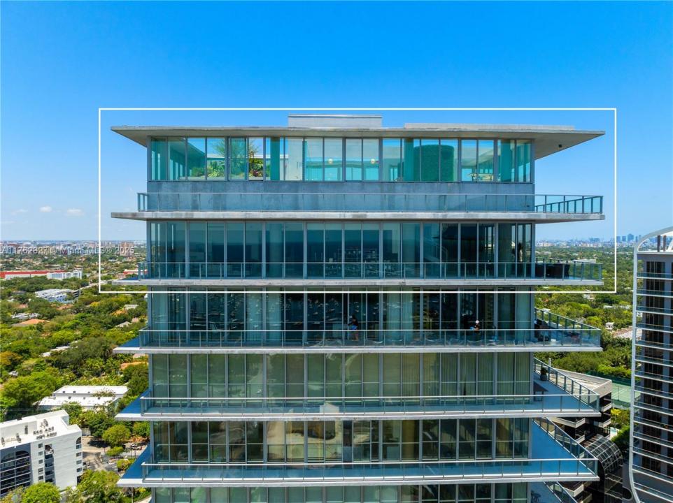 2669 S Bayshore Dr PH1N, Coconut Grove, Florida 33133, USA