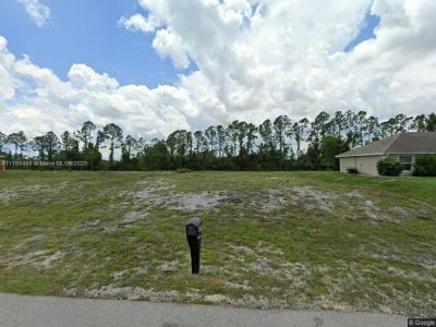 507 Willowbrook Dr., Lehigh Acres, Florida 33972, USA