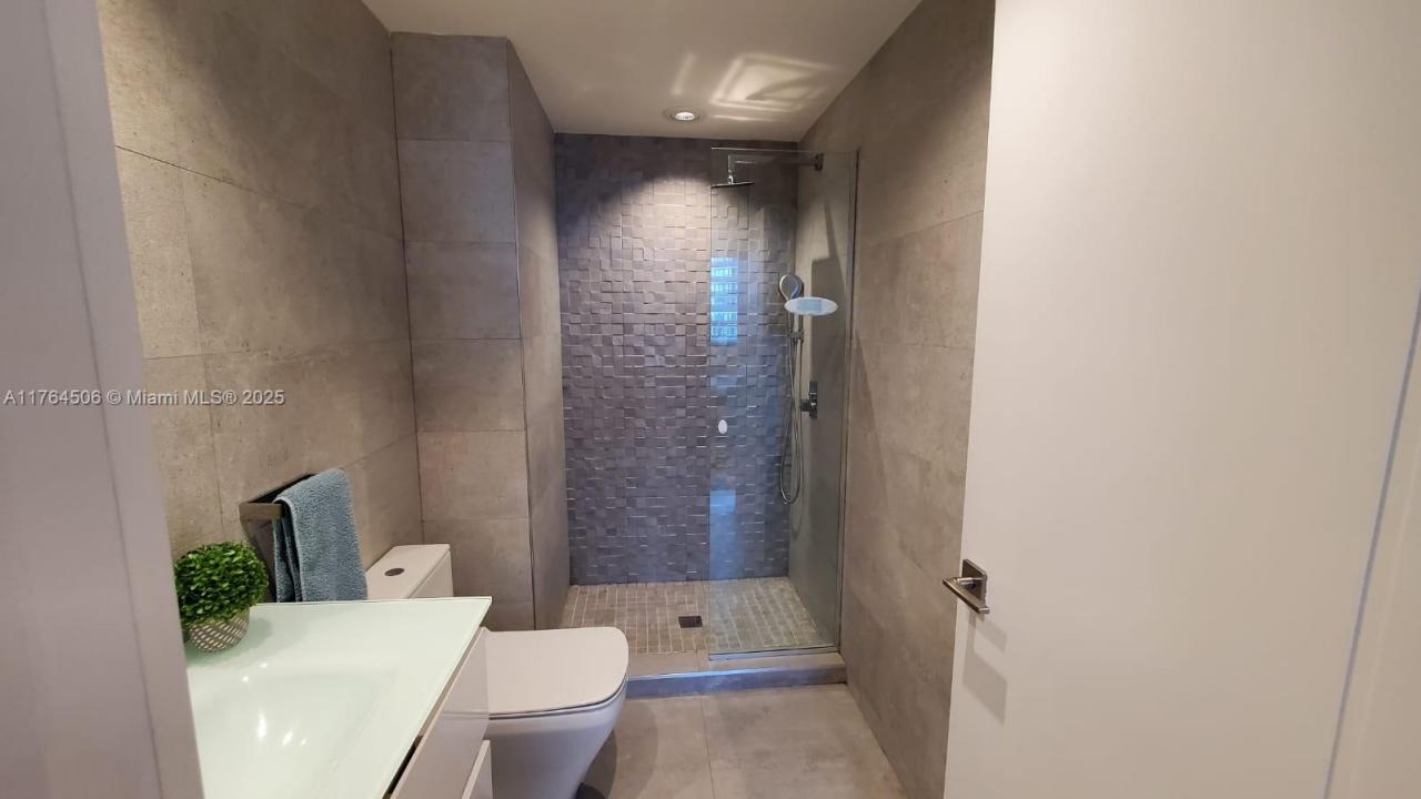 601 NE 36th St 1310, Miami, Florida 33137, Stati Uniti