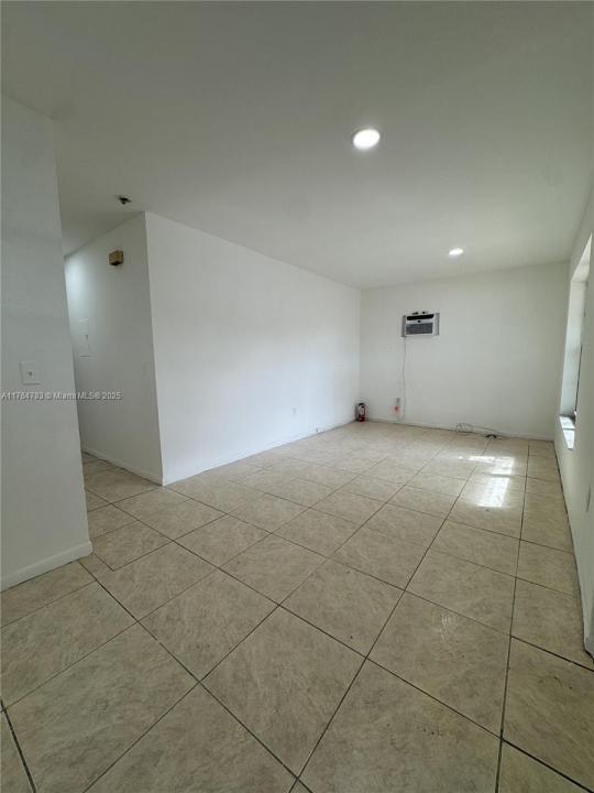 12735 NE 13th Ave 1, North Miami, Florida 33161