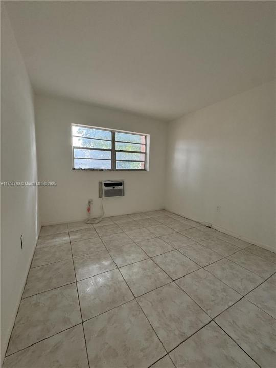 12735 NE 13th Ave 1, North Miami, Florida 33161