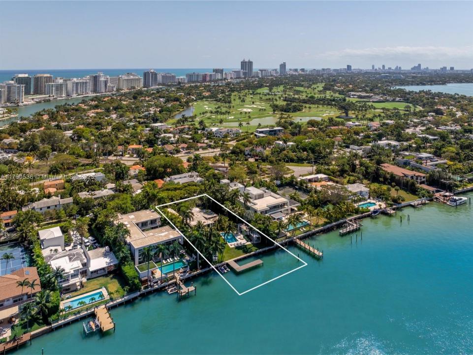 6380 N Bay Rd, Miami Beach, Florida 33141, HOA KỲ