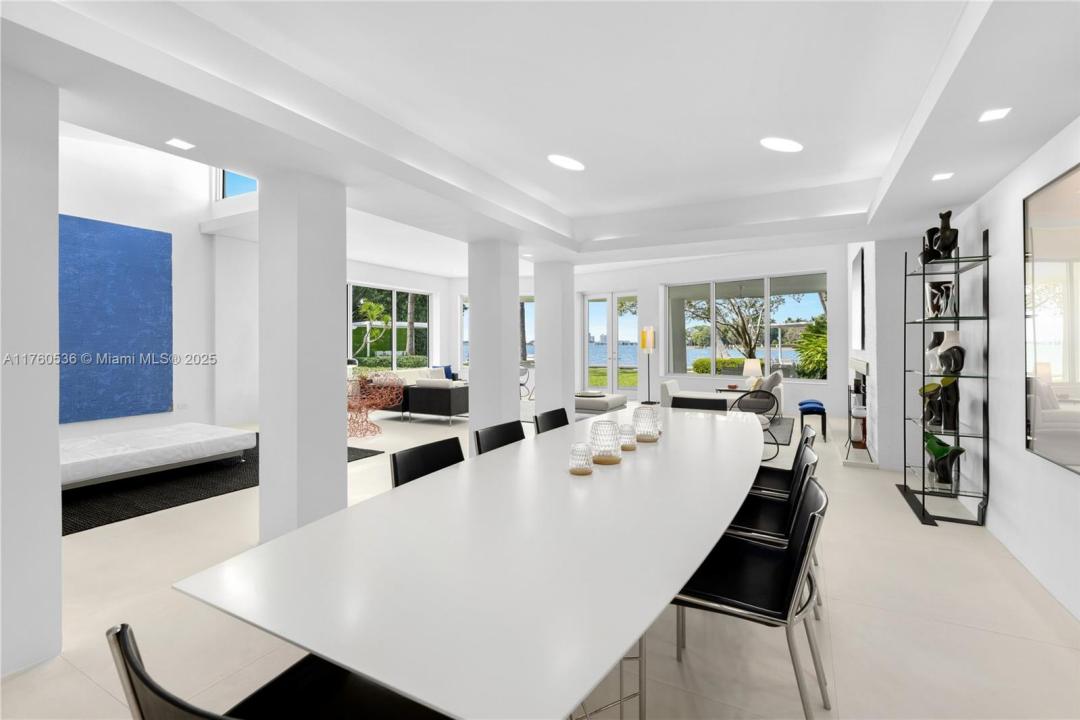 6380 N Bay Rd, Miami Beach, Florida 33141, HOA KỲ