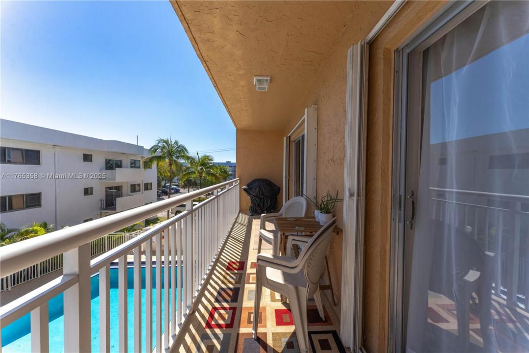 17051 NE 35th Ave 206, North Miami Beach, Floride 33160, États-Unis